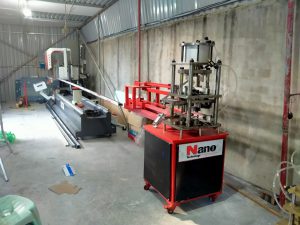 Máy đột dập thủy lực có tính năng gì