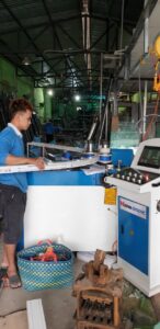 Máy sản xuất cửa nhôm