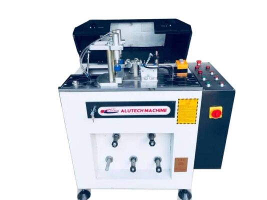 máy sản xuất cửa nhôm