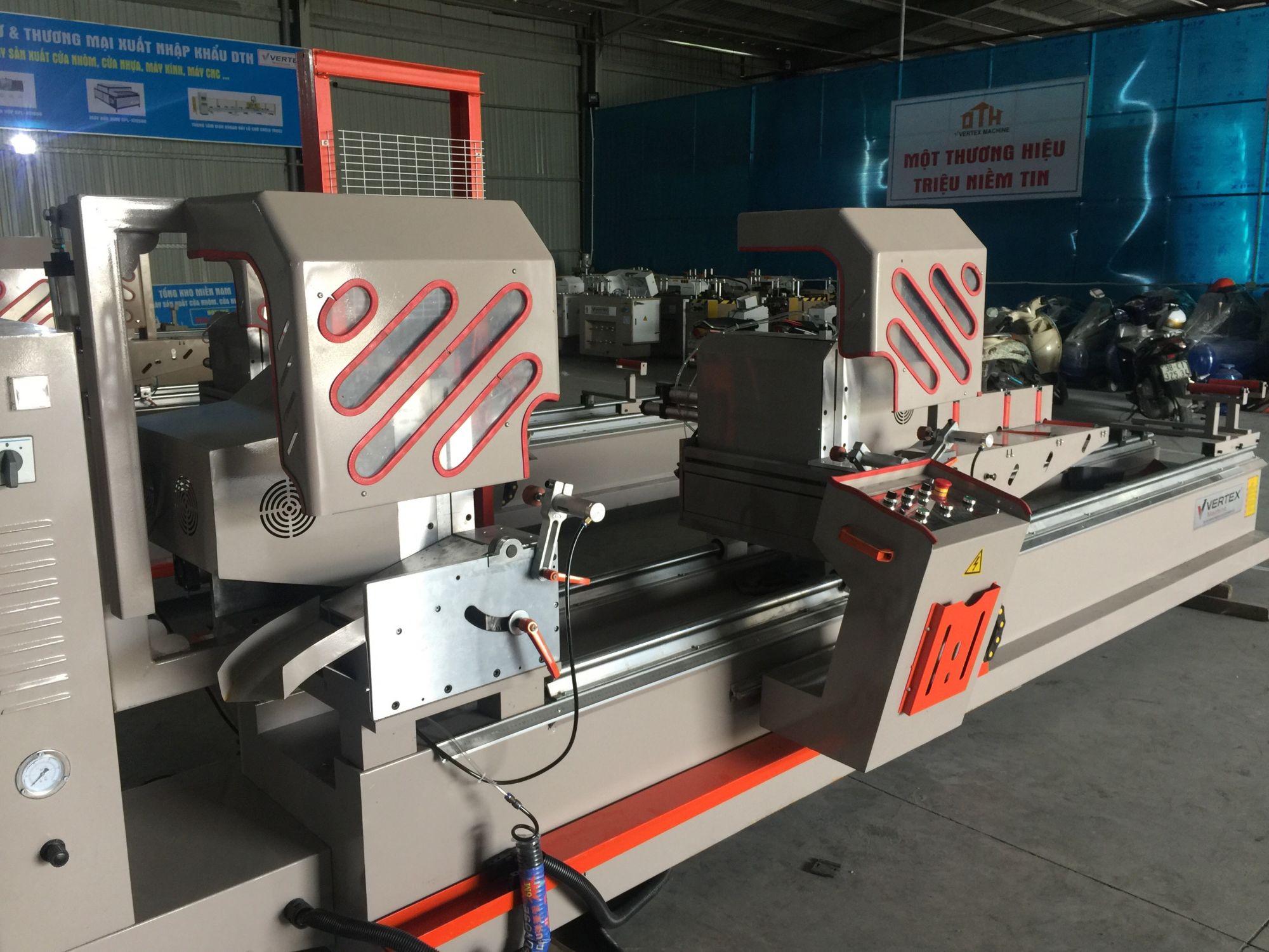 Máy cắt nhôm 2 đầu cao cấp 08s mua ở đâu giá rẻ và chất lượng?