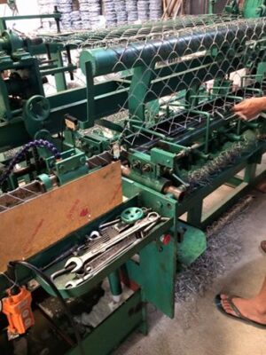 Máy đan lưới b40 