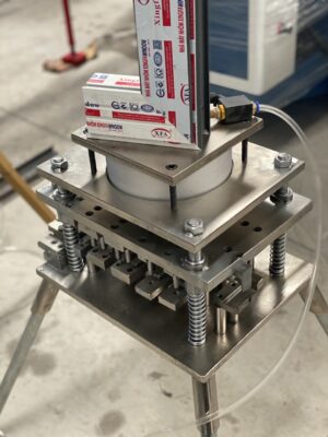 Máy đột dập đa năng