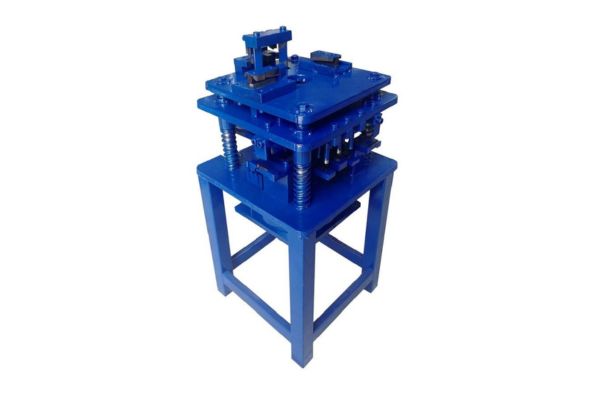 Giá máy đột dập cửa nhôm Việt Pháp