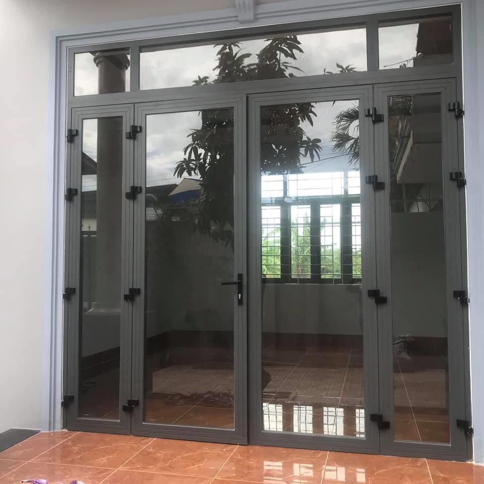 Nên Chọn Cửa Nhôm Xingfa Hay Cửa Nhựa Lõi Thép
