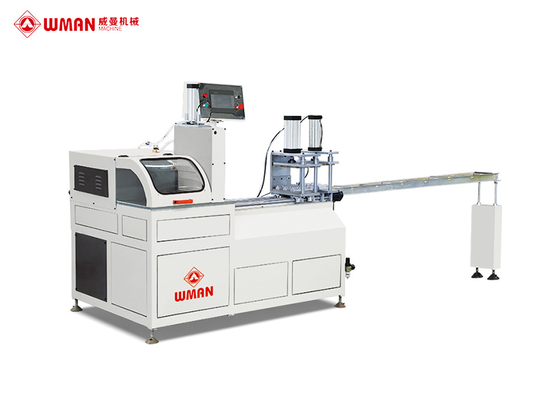 Máy Ép Góc: “Trái Tim” Tạo Nên Đẳng Cấp Cửa Nhôm Cao Cấp