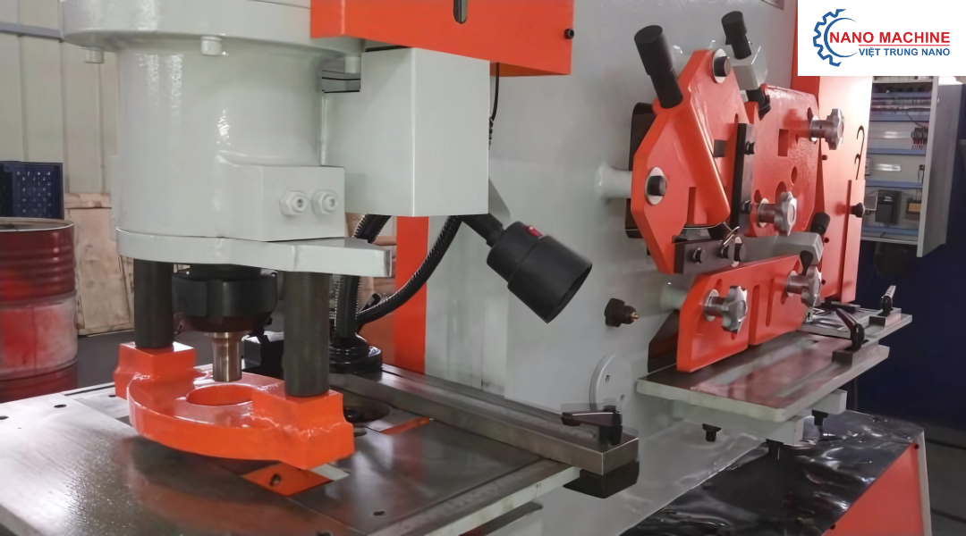 Máy cắt đột dập liên hợp | 2 trong 1 – Tăng hiệu suất gia công